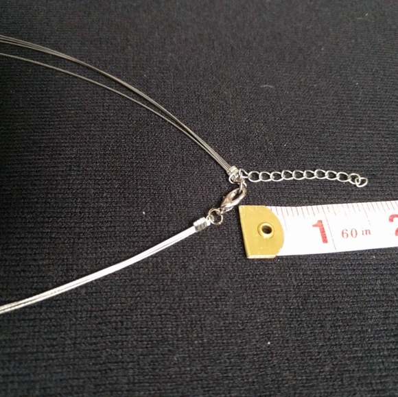 Free with purchase - 4 strings necklace - purple beads on wire - Picture 8 of 9